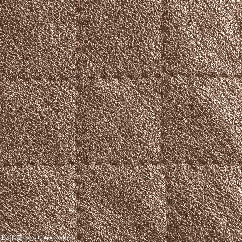 方寸间的魅力 探索皮革中的格子美学